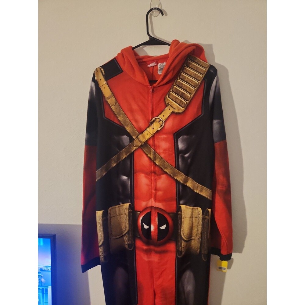 Marvel Deadpool Hooded Bodysuit Costume One-Piece Jumpsuit Red/Black - Picture 5 of 6